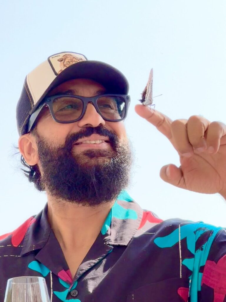 Actor Turned Businessman: जेल गया मगर पत्नी ने नहीं छोड़ा साथ