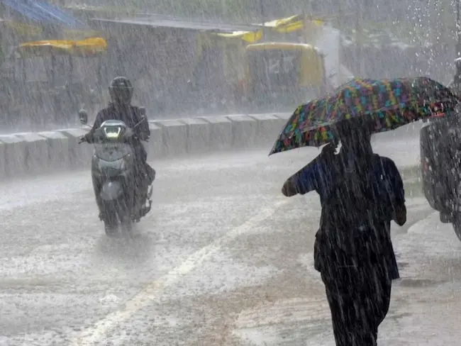 Gujarat-Rajasthan सीमा पर भारी बारिश का अलर्ट