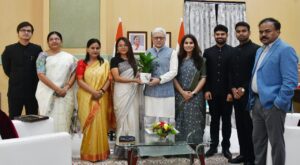 Hyderabad: राज्यपाल ने सिविल सेवा, आईएफएस परीक्षा में सफल होने वालों को सम्मानित किया