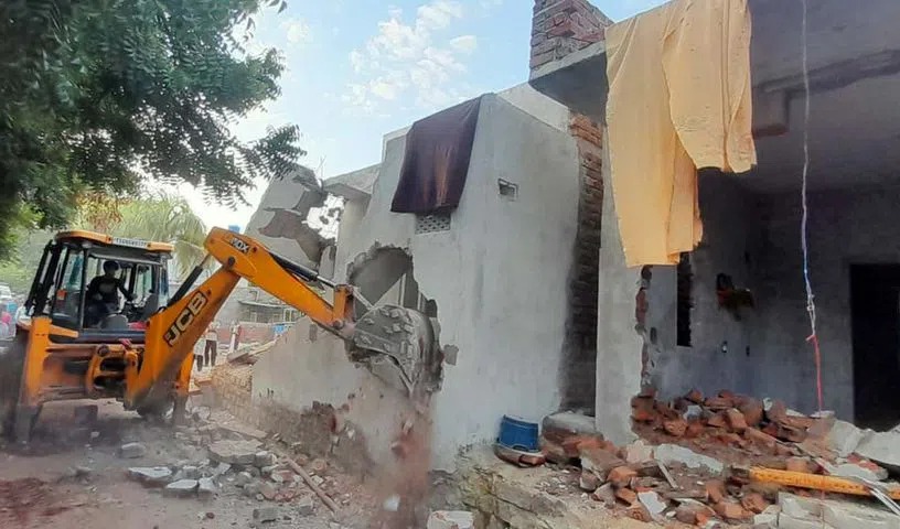 अनाधिकृत