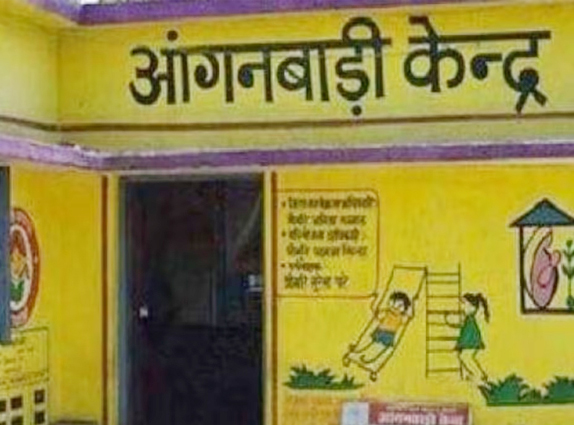 National : आंगनवाड़ी में बच्चों को अंडा बिरयानी खिलाएगी केरल सरकार