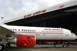 Air India के एक ही दिन में 7 उड़ानें रद्द, जांच के घेरे में ड्रीमलाइनर विमान