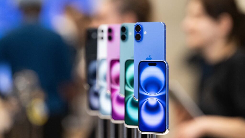 iPhone 17 First Look: दो नए खास कलर में होगा लॉन्च