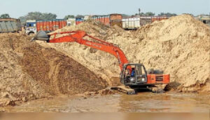 Bihar: आज से 15 अक्टूबर तक बालू खनन पर रोक, बाहर भेजने पर भी पाबंदी