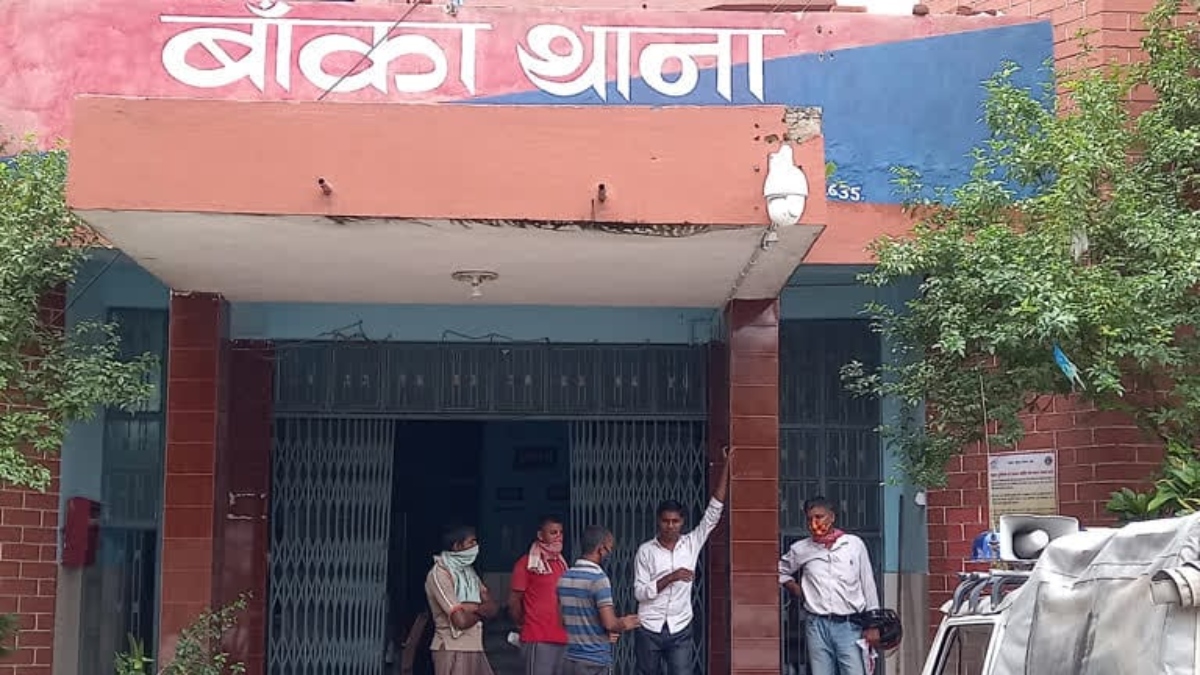 बांका में महिला पैसे लेकर प्रेमी संग फरार