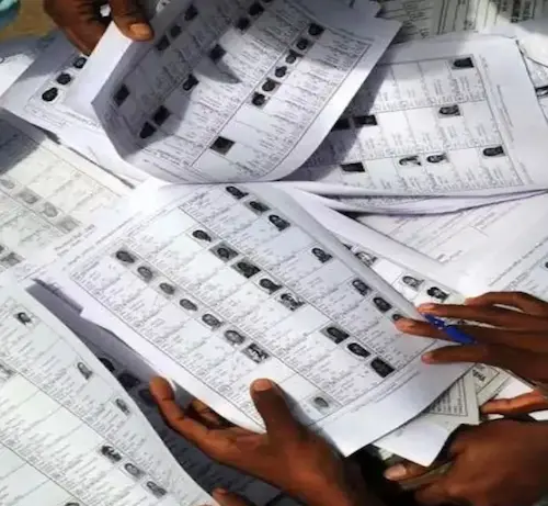 Bihar : वोटर आईडी बनाने के लिए किसे दिखाना होगा कौन सा कागज