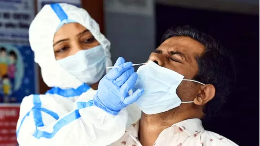 Covid Cases: भारत में 5000 के पार पहुंचे संक्रमित मरीज