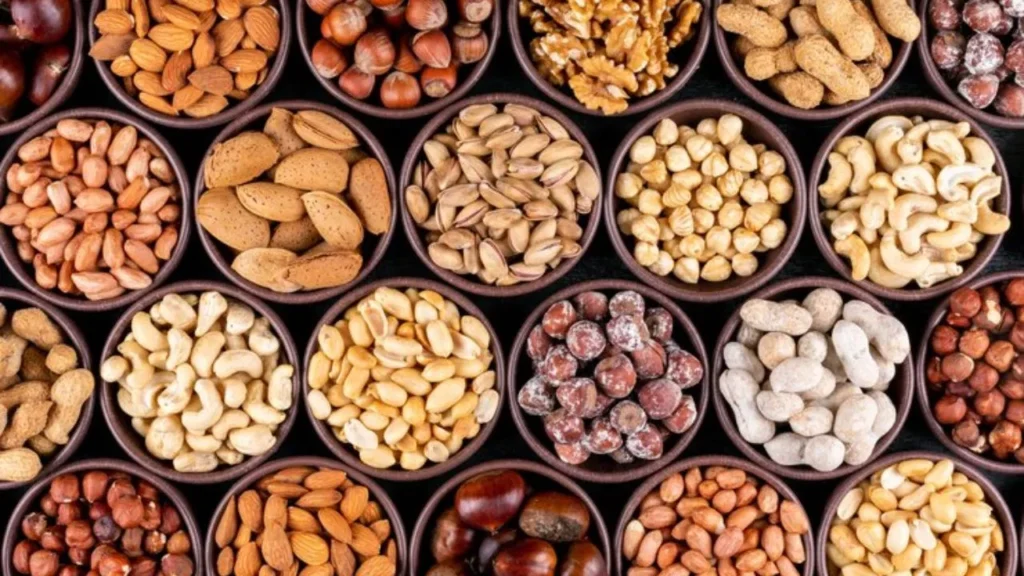 Soaked Dry Fruits या भुने हुए? जानें सेहत के लिए कौन बेहतर