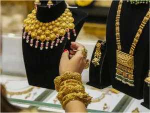 Gold Rate Today: सोना आज फिर चढ़ा, कीमतें पहुंचीं नई ऊंचाई पर