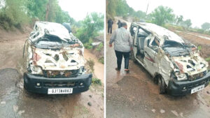 Gujarat : बोटाद में नदी के तेज बहाव में बही कार, 4 की मौत, 9 लोग थे सवार