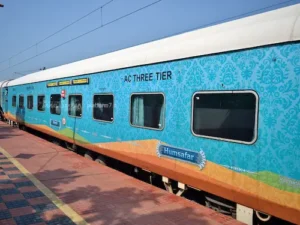 Railway: अब 4 नहीं बल्कि 8 घंटे पहले तैयार होगा रिजर्वेशन चार्ट,करें चेक