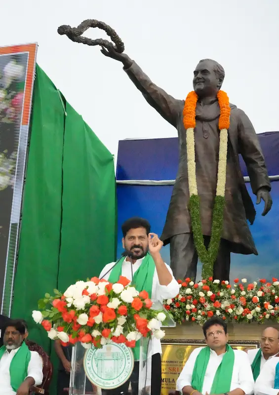 सीएम रेवंत ने केसीआर को बनकाचर्ला परियोजना पर बहस की चुनौती दी