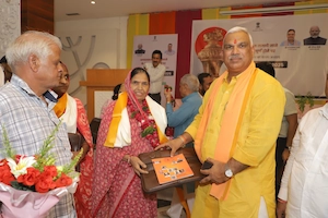Jaipur: गृह राज्य मंत्री ने किया लोकतंत्र सेनानियों को सम्मानित