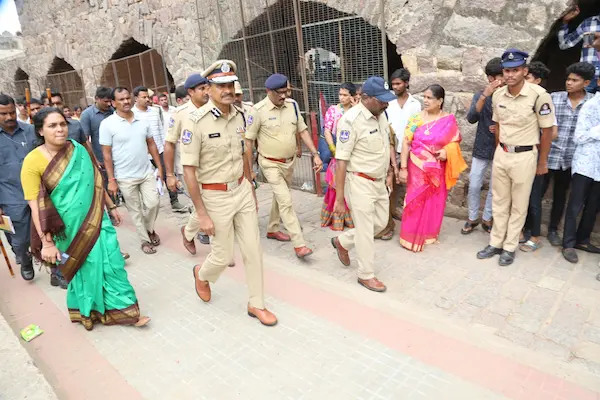 पुलिस आयुक्त ने बोनालु में सुरक्षा व्यवस्था का जायजा लिया