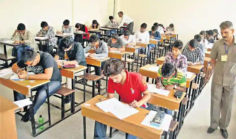 तेलंगाना सरकार तय करेगी कॉलेजों में नई फीस संरचना