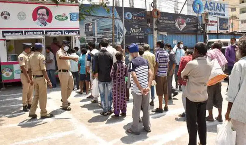 Hyderabad : अन्नपूर्णा 5 रुपये प्रति भोजन केंद्र का नाम बदलकर इंदिराम्मा कैंटीन रखा गया