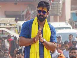 Pawan Singh News: सास-ससुर के घर चोरी, लाखों के गहने और कैश ले उड़े चोर