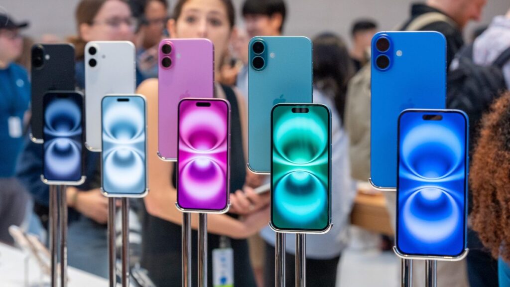 iPhone 17 First Look: दो नए खास कलर में होगा लॉन्च