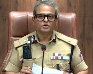 कर्नाटक सरकार ने बेंगलुरु पुलिस कमिश्नर B. Dayanand को किया निलंबित