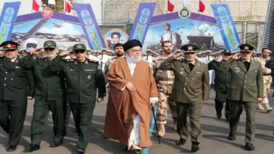 Israel-Iran War में IRGC ने दी ट्रंप को धमकी, बोले- खत्म हम करेंगे