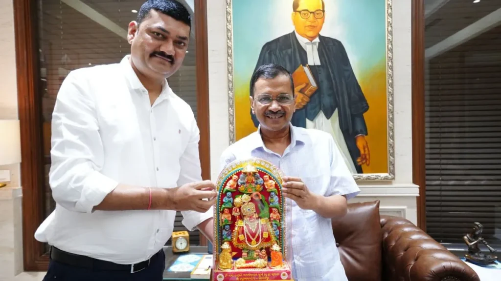 AAP विधायक Umesh Makwana ने सभी पदों से दिया इस्तीफा, बताई वजह