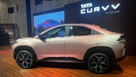 Tata Curvv का इंजन और पावर: कैसा है यह SUV Coupe ड्राइविंग में?