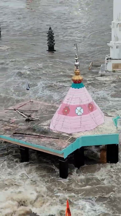 Gujarat Rain Alert: नवसारी में मंदिर डूबा, कई जिलों में रेड और ऑरेंज अलर्ट