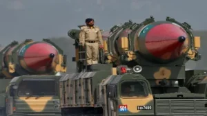 Ballistic Missile: अब अमेरिका तक मार की तैयारी में पाकिस्तान? बढ़ा परमाणु खतरा