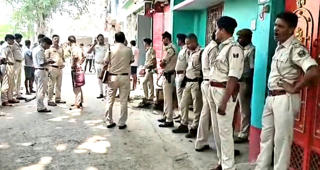Patna : घर में घुसकर एक ही परिवार के तीन को मारी गोली, मां-बेटी की मौत