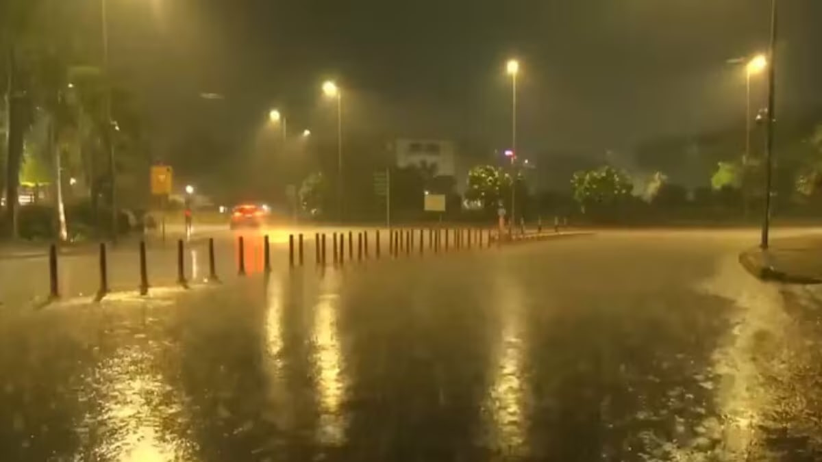 Delhi में आंधी और बारिश से जनजीवन प्रभावित, सतर्क रहने की सलाह