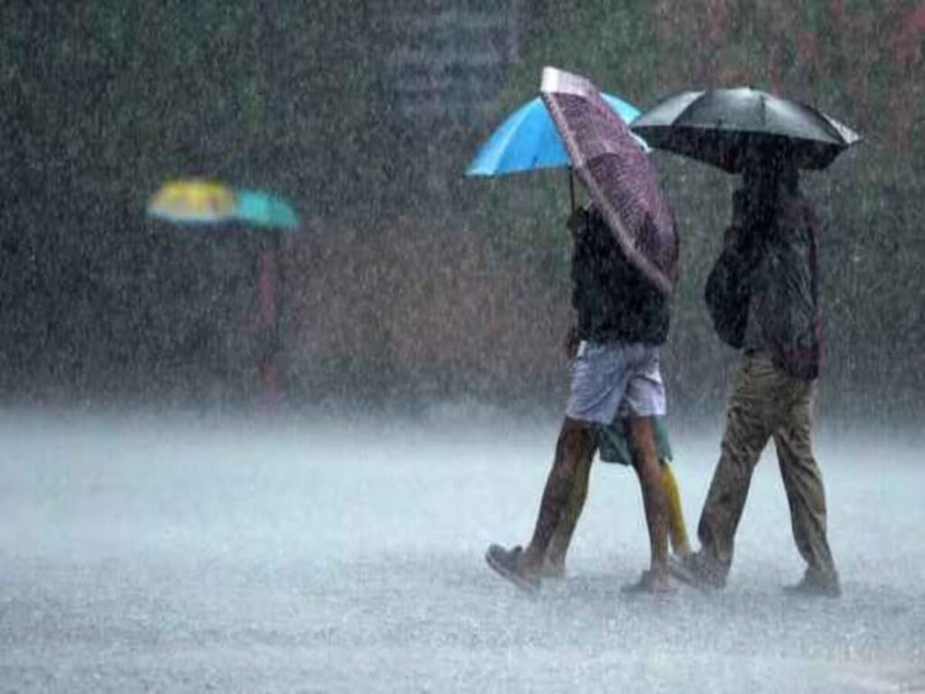 Weather : कई राज्यों में मौसम हुआ सुहावना, उत्तर से लेकर दक्षिण भारत तक हो रही बारिश