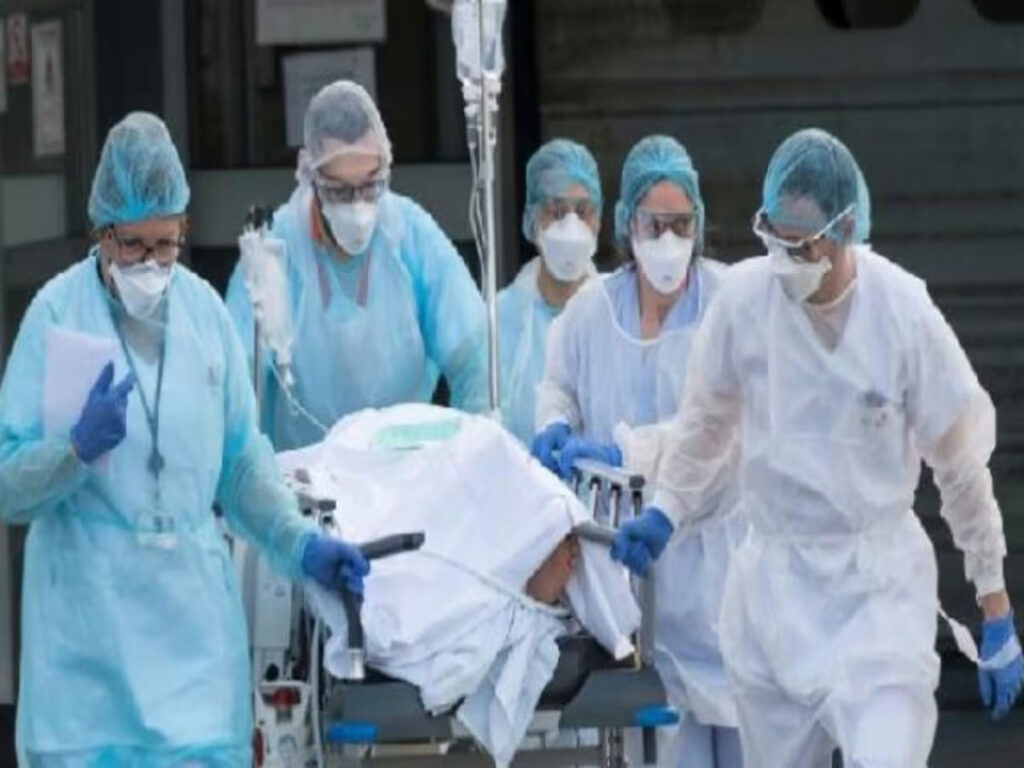 Delhi Covid 19 Cases| दिल्ली में 24 घंटे में 105 केस बढ़े, कोरोना से हुई दो और मौतें, एक्टिव मामले हुए 562