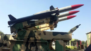 Defence Stocks : डिफेंस सेक्टर के शेयरों में भारी तेजी