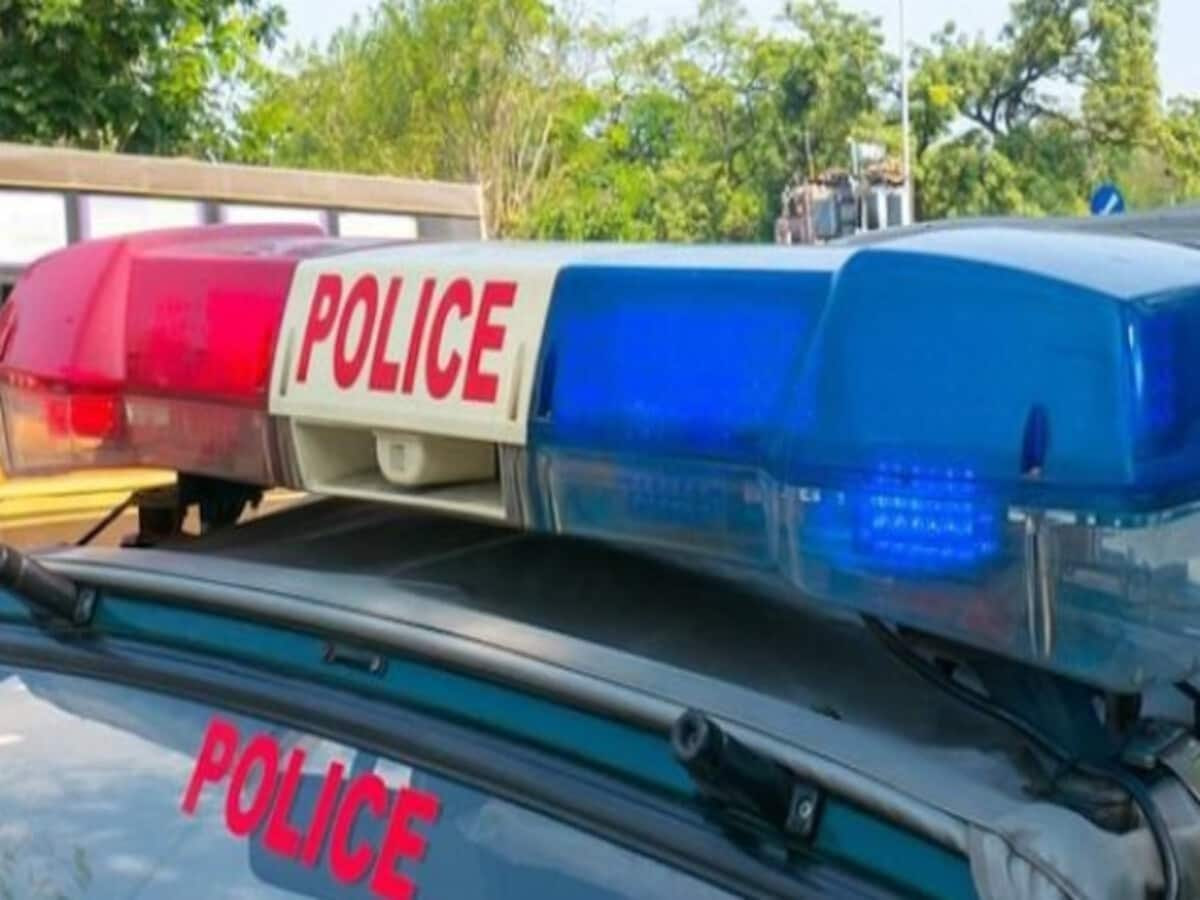 आजमगढ़ में बवाल, पुलिस कर्मियों को दौड़ा-दौड़ाकर पीटा, एसओ समेत 7 पुलिसकर्मी घायल