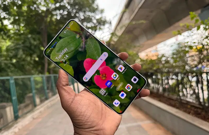 Tech : वनप्लस के इस फोन पर मिल रही भारी छूट, फैंस के लिए खुशखबरी