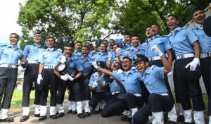 Hyderabad : वायु सेना अकादमी के 254 कैडेटों को फ्लाइंग ऑफिसर के रूप में दिया गया कमीशन