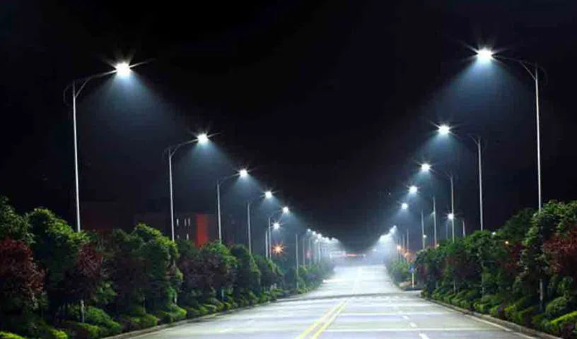 LED स्ट्रीट लाइटों को बनाए रखने में हो रही है कठिनाई