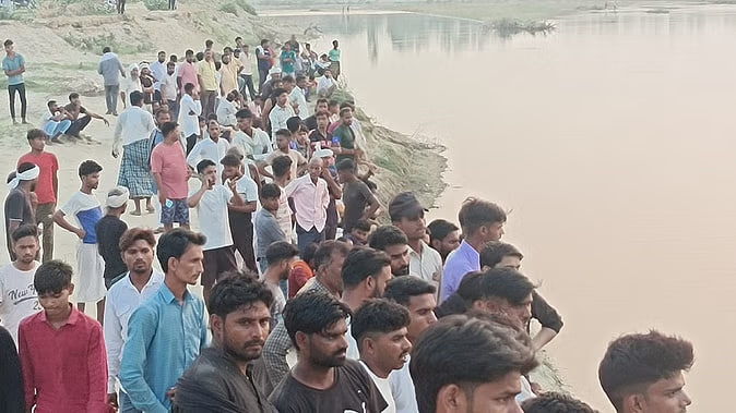 मछली का शिकार करने गया युवक खुद हुआ मगरमच्छ का शिकार
