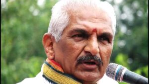 National : कल्लाडका प्रभाकर पर FIR, भड़काऊ भाषण देने का लगा आरोप