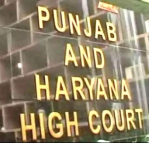 Punjab व हरियाणा हाईकोर्ट के परिसर में लगी आग, 35 लाख का नुकसान