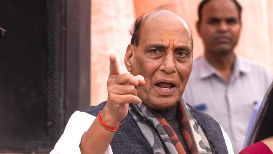 National: अब ‘एक का आतंकी, दूसरे का फ्रीडम फाइटर’ नहीं चलेगा : राजनाथ