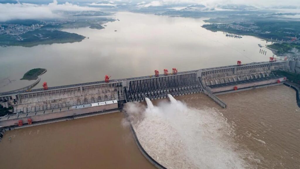 Brahmaputra River पर चीन ने रोका पानी तो भारत पर क्या होगा असर?