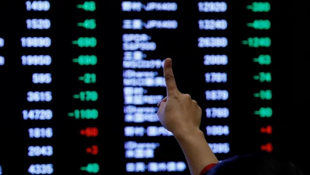 Stock Market Flat: लाल निशान में शुरुआत, देखें उतार-चढ़ाव