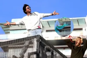 Bollywood : शाहरुख की ‘मन्नत’ पर विवाद, बीएमसी को मिली शिकायत