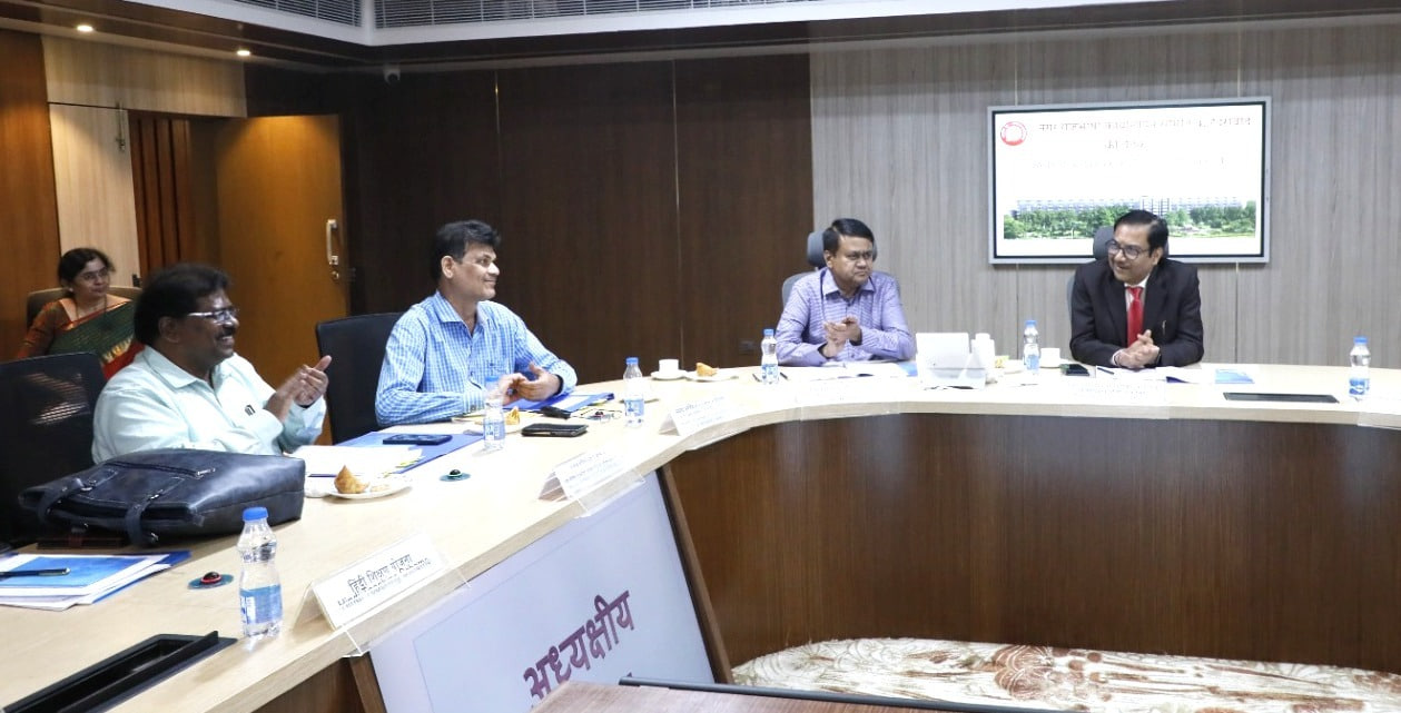 नगर राजभाषा कार्यान्वयन समिति की बैठक संपन्न