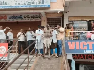 Telangana : केमिकल फैक्ट्री में धमाका,10 मजदूरों की मौत, 20 लोग जख्मी