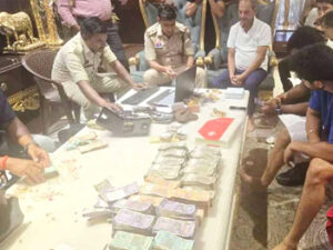Raipur : तोमर बंधु अब भी फरार, 3.5 करोड़ का सोना जब्त