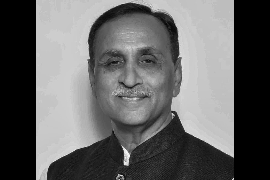 Plane Crash : विजय रूपाणी का डीएनए मैच, राजकोट में अंतिम संस्कार