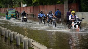 Weather  Alert : गुजरात, राजस्थान, झारखंड समेत कई राज्यों में रेड अलर्ट