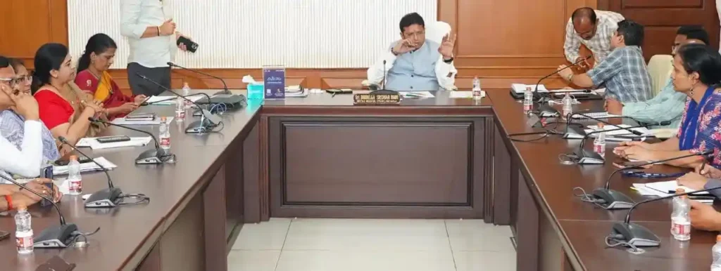 Minister: महत्वपूर्ण सड़क परियोजनाओं के लिए वन भूमि अधिग्रहण में तेजी लाने के निर्देश